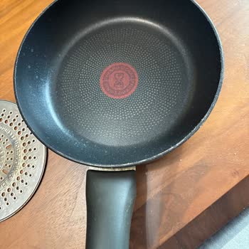 Tefal Indüksiyon Tavanın Tabanı Yerinden Ayrılıyor Ve Vida Paslanıyor!