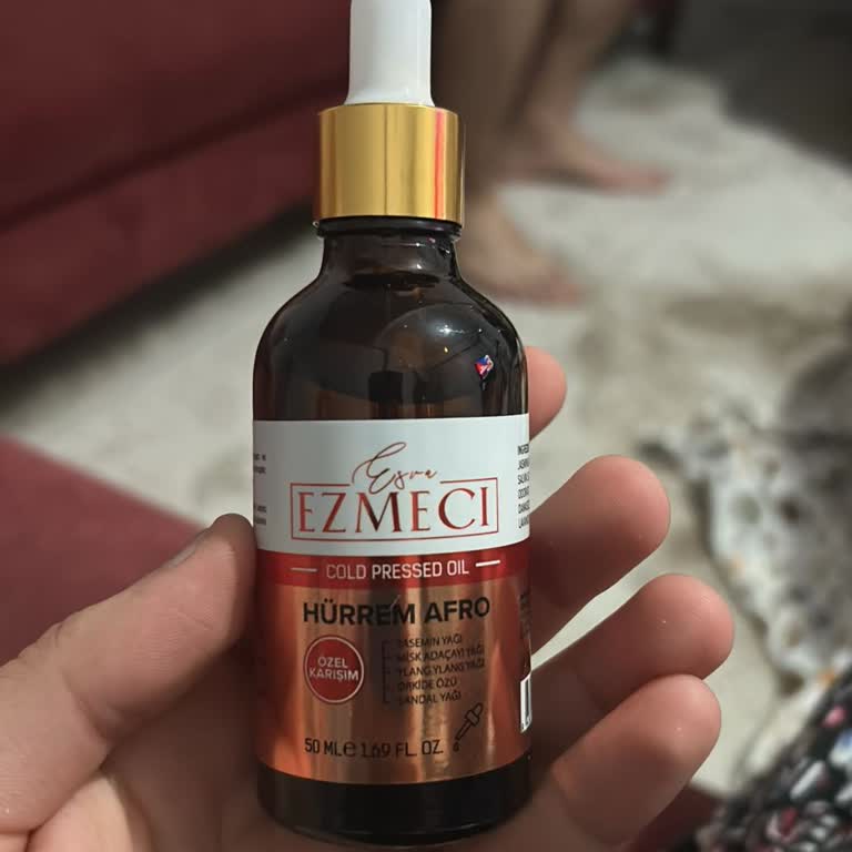 Essay (By Esra Ezmeci) Kokusuz Afro Yağı İçin İade ve Kalite İyileştirme Talebi