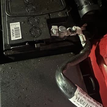 Hyundai İ20'de Akü Patlaması Ve Tekrarlayan Elektrik Arızaları Nedeniyle Araç Değişimi Talebi