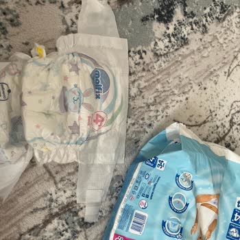 Molfix 4 Numaralı Bebek Bezlerinde Yapışkan Sorunu Ve Para İadesi Talebi