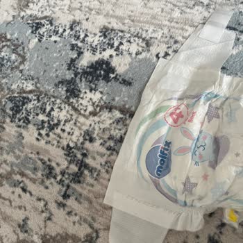 Molfix 4 Numaralı Bebek Bezlerinde Yapışkan Sorunu Ve Para İadesi Talebi