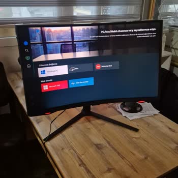 Samsung Monitöründe Ekran Kararması Ve İade Talebi
