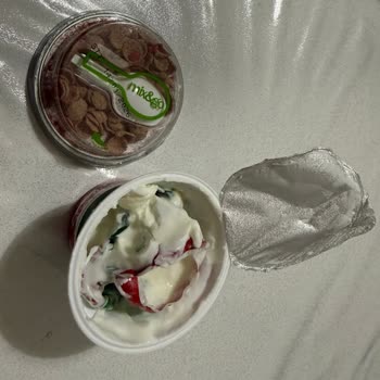 Activia Yoğurdunda Plastik Parça Keşfi Ve Tazminat Talebi