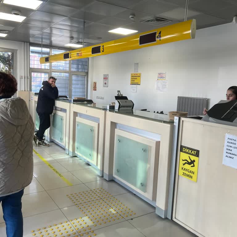 Çayyolu Şubesinde Tek Banko Çalışıyor, Müşteriye Yardımcı Olunmuyor