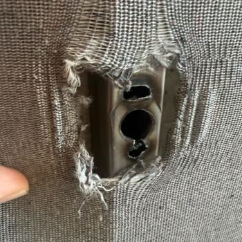 Doğtaş Mobilya Koltuk Takımının Orta Ayaklarının Kısa Sürede Eğilmesi Ve Ücretsiz Onarım Talebi