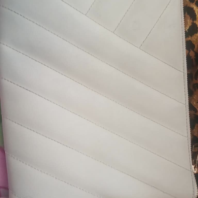 Renk Atan Çanta İçin Değişim Talebinin Reddedilmesi Güven Kaybına Yol Açtı