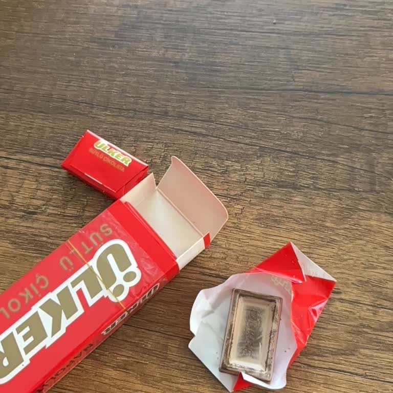 Ülker Çikolatası Son Kullanma Tarihi Geçmemiş Olmasına Rağmen Küflenmiş