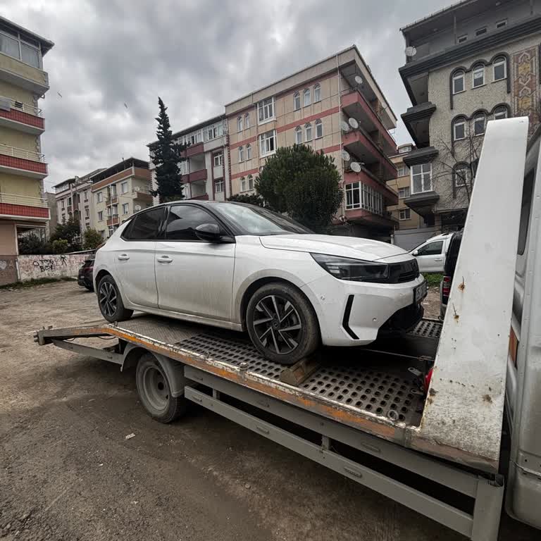 Opel Corsa Onarım Süresi Aşımı Ve İkame Araç Talebinin Cevapsız Kalması!