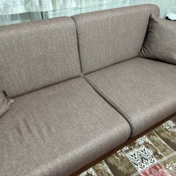 Kısa Sürede Kumaş Deformasyonu Yaşayan Koltuk Takımının Hatalı Onarımı Ve Değişim İsteği