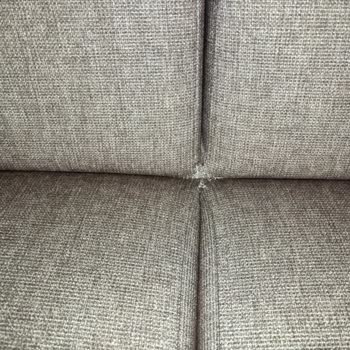 Kısa Sürede Kumaş Deformasyonu Yaşayan Koltuk Takımının Hatalı Onarımı Ve Değişim İsteği