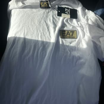 Armani T-Shirt Kalite Sorunu Ve Mağazada Değişim Reddi