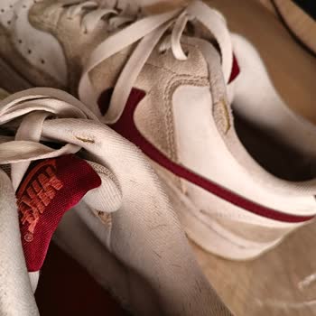 Açılan Ve Küflenmiş Spor Ayakkabı İçin İade Talebi