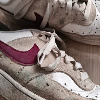 Açılan Ve Küflenmiş Spor Ayakkabı İçin İade Talebi