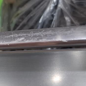 İç Aksamı Çabuk Çizilen Siemens Buzdolabında Çözüm İçin Müşteri Hizmetine Ulaşım Sağlanamıyor!