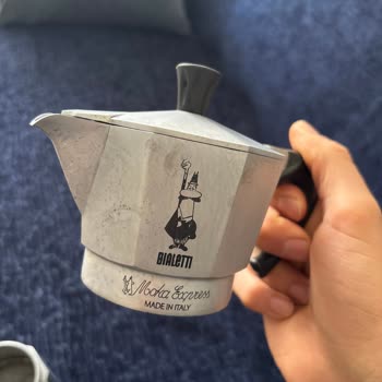 Bialetti Moka Pot Boya Döktü, Satıcıdan Cevap Gelmedi