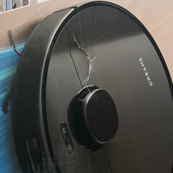 Kırık Gelen Robot Süpürge İçin Hemen Değişim Talebi