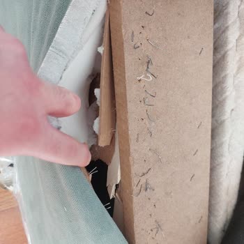 Koltuk Ve Yemek Odası Takımında Çoklu Kusurlar, Tam İade Talebi