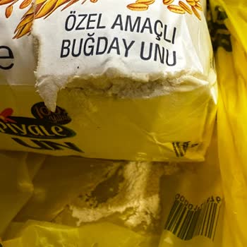 Patlamış Un Paketi Ve Geciken İade Süreci