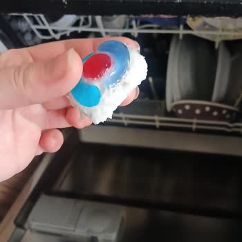 Son Kullanma Tarihi Geçmiş Bulaşık Deterjanı Tabletleri Çözünmüyor Ve İade Talebi