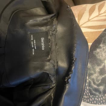 Bershka’da Suni Deri Bot Ve Cekette Ayıplı Ürün Hızlı Deforme Ve Yüzey Dökülmesi