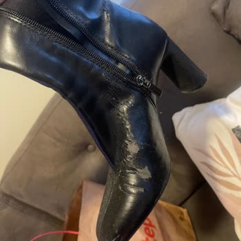 Bershka’da Suni Deri Bot Ve Cekette Ayıplı Ürün Hızlı Deforme Ve Yüzey Dökülmesi