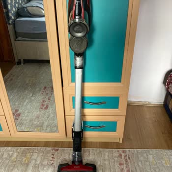 Philips 7000 Serisi Şarjlı Süpürgede Sürekli Sorun Çıkıyor
