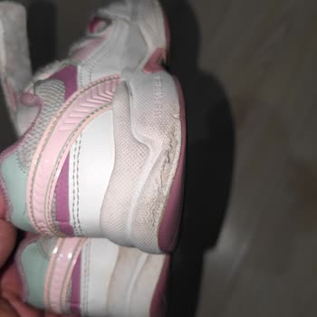 Çocuk Ayakkabısının Cırt Cırtı Üç Ayda Bozuldu