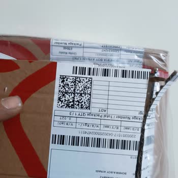 Kırık Ayna Ve Çatlak Masa Ayağı İçin Ücretsiz Değişim Talebi