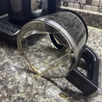 Karaca Çaysever Çaydanlık Kısa Sürede Kırıldı, Ücretsiz Değişim Talebi