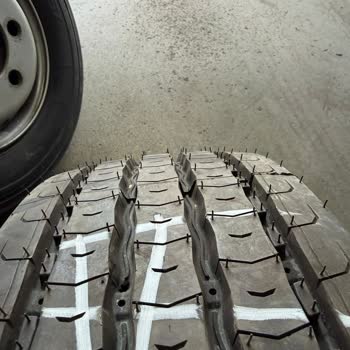 Lastik Borsası Sıfır Satılan Lastiklerin Kullanılmış Olması ve İade Taleplerine Cevap Yok