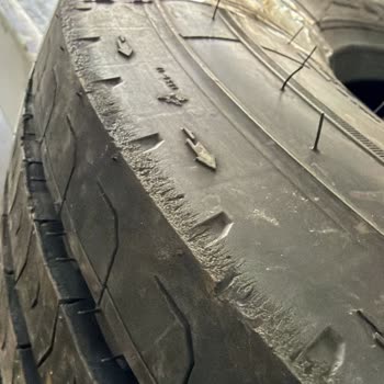 Lastik Borsası Sıfır Satılan Lastiklerin Kullanılmış Olması ve İade Taleplerine Cevap Yok