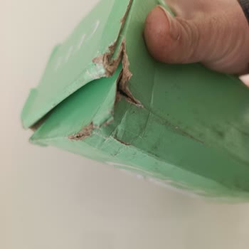 Sürat Kargo'nun Adres Tanımazlığı Ve Açık Paketle Mahremiyet İhlali