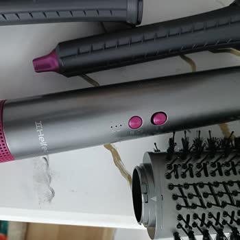 Heifer Saç Şekillendiricinin Patlaması Elektrik Kesintisine Ve Güvenlik Riskine Yol Açtı