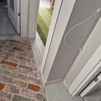 Türk Telekom Ekiplerinin Fiber Kablosunu Özensiz Döşemesi