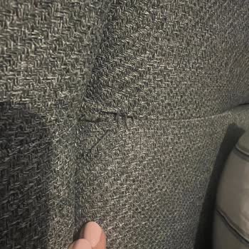 Bambi'den Ücretsiz Onarım Talebi: Üretim Hatası Olan Baza Ve Başlıkta Kumaş Kesik Ve İplik Kaçığı