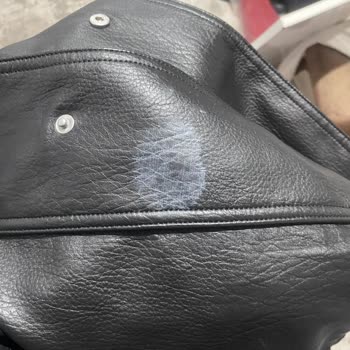 Deri Çekette Beyaz Lekeler: Hızlı Geri Dönüş Talebi