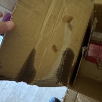 Aras Kargo’da Hasarlı Koli Ve Sorumluluk Reddi