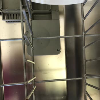 Beko Bulaşık Makinesinde Sepet Paslanması Ve Ücretsiz Parça Değişimi Talebi