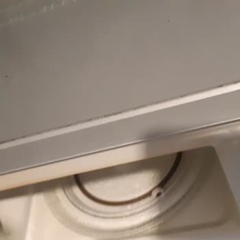 Garanti Kapsamındaki Mikrodalga Fırının Küflenmesi Ve Servisin Kullanıcı Hatası Söylemesi