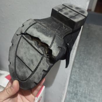 FLO İzmir Kemeraltı’da Botun Tabanı Kısa Sürede Ayrıldı, Kullanıcı Hatası İddiası Reddi