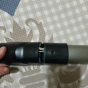 Philips 8000 Dikey Süpürgede Tekrarlanan Parça Kırılması Ve Ücretsiz Garanti Onarımı Talebi