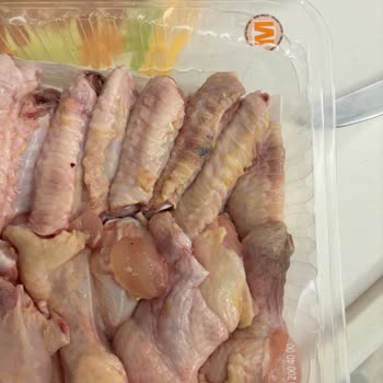 Kararmış Ve Sararmış Tavuk Ürünleri: Geri Dönüş Yok, İade Talebi