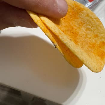 Geçerli Son Kullanma Tarihli Üründe Küf Ve Yanıtsız Geri Dönüş