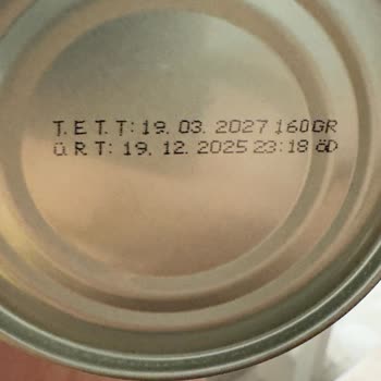 Geçerli Son Kullanma Tarihli Üründe Küf Ve Yanıtsız Geri Dönüş