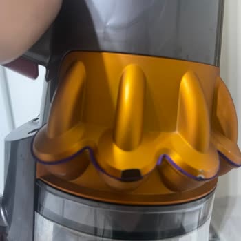 Dyson V15S Detect Süpürge Mor Keçeler Aşınıyor Garanti Kapsamı Red Edildi