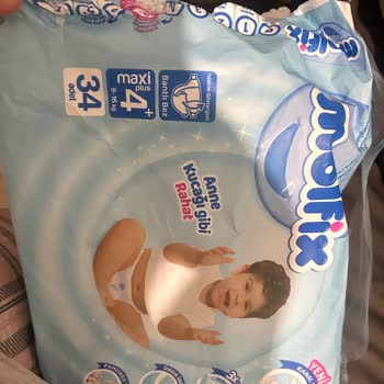 Molfix Maxi Plus Bebek Bezinde Kristal Tanecikler Ve Göbek Tahrişi