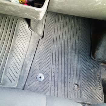 Ford Transit Minibüs Ön Paçalık Sorunu Çamur Birikimine Yol Açıyor