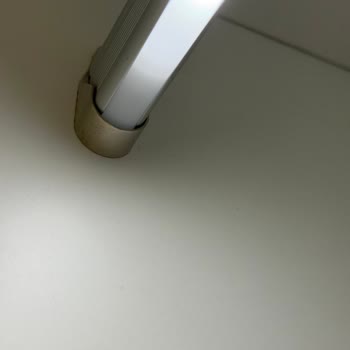 Kırılan Askı Aparatı Ve Habersiz Ertelenen Servis Randevusu