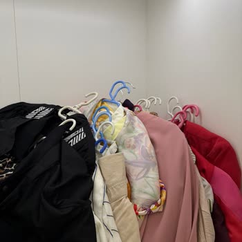 Kırılan Askı Aparatı Ve Habersiz Ertelenen Servis Randevusu