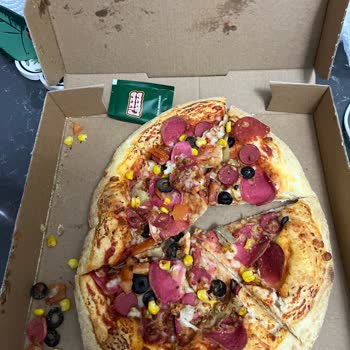 PizzaLazza Soğuk Ve Malzeme Az Pizza İçin 480 TL Geri Ödeme Talebi